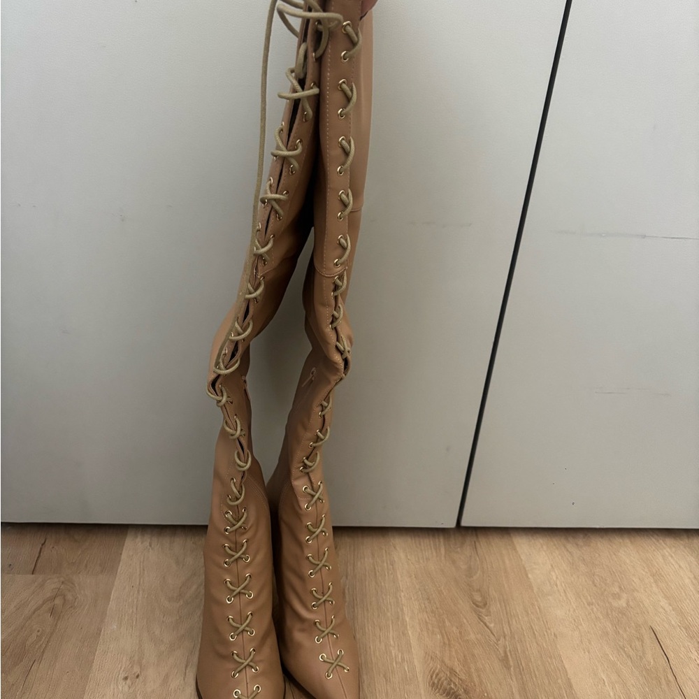 “Brand New”Tan Lace-Up Knee-High Boots, brand is Lemon drop by Privileged